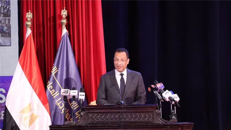 وزير الاتصالات: مصر تشغل المركز التاسع عالمياً في العمل الحر بعدد 850 ألف مهني مستقل.. وتخريج 156 ألفاً