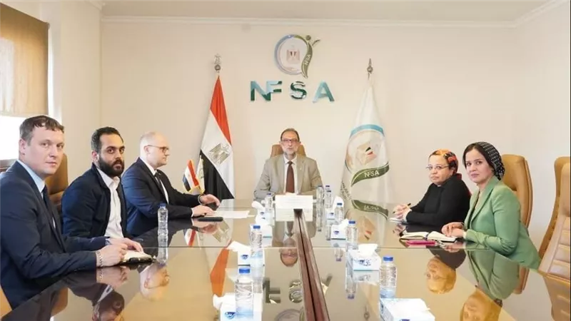 رئيس هيئة سلامة الغذاء يبحث مع سفير بيلاروسيا تعزيز التعاون الرقابي والتبادل التجاري