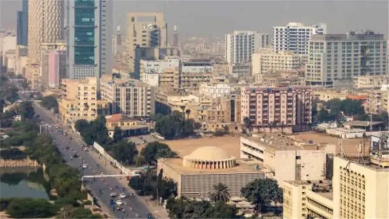 أزمة طاقة تضرب باكستان.. قطع الكهرباء ساعتين يوميًا لتخفيف الأعباء