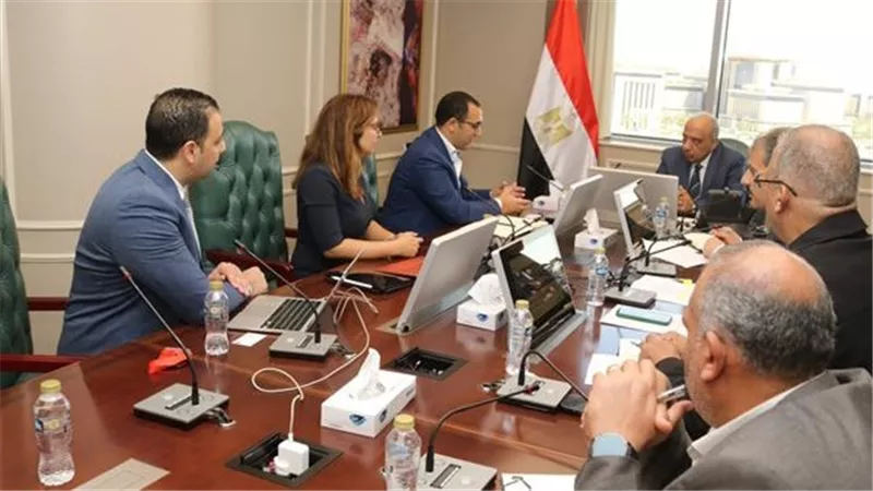 وزير الكهرباء يبحث توظيف الذكاء الاصطناعي لرقمنة الشبكة الموحدة وجذب استثمارات جديدة