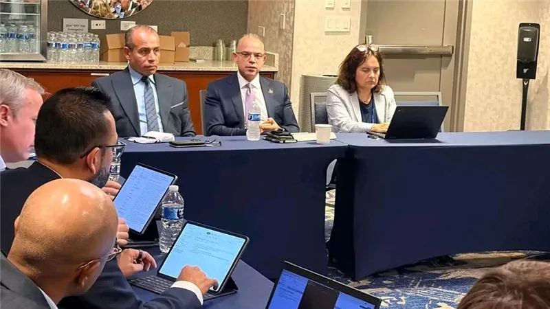 مصر تروّج لفرصها الاستثمارية في واشنطن.. إشادة دولية بالإصلاحات وخطة طروحات جديدة بالبورصة