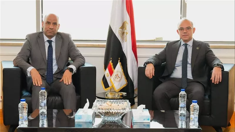 وحدة مشتركة بين الاستثمار والعمل لحل مشكلات كبار المستثمرين وتوفير بيئة أعمال تنافسية