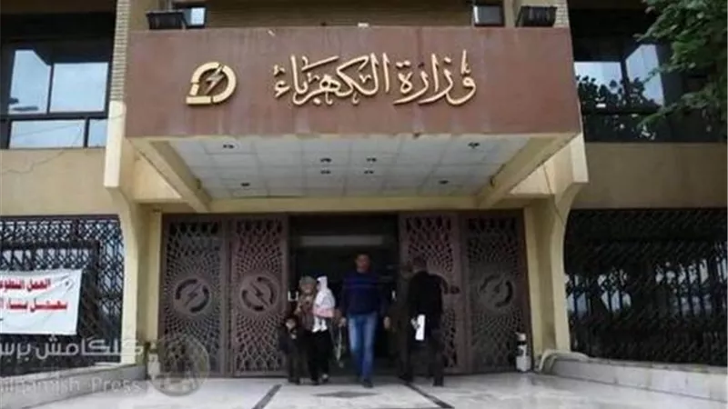 الكهرباء تطلق مبادرة “إسعاد المواطنين” لتحسين الخدمات رغم ارتفاع الأسعار