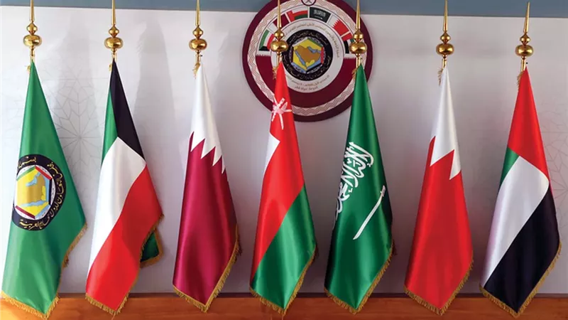 البنوك الآسيوية تعود إلى الخليج بحذر رغم حرب إيران.. تمويلات تتجاوز 6.8 مليار دولار