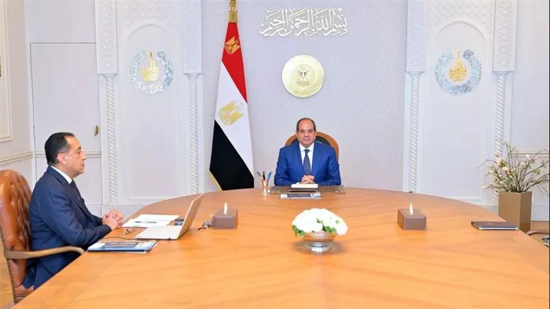 السيسي يوجه بتكثيف الجهود للحد من التضخم وزيادة الإنفاق على الحماية الاجتماعية