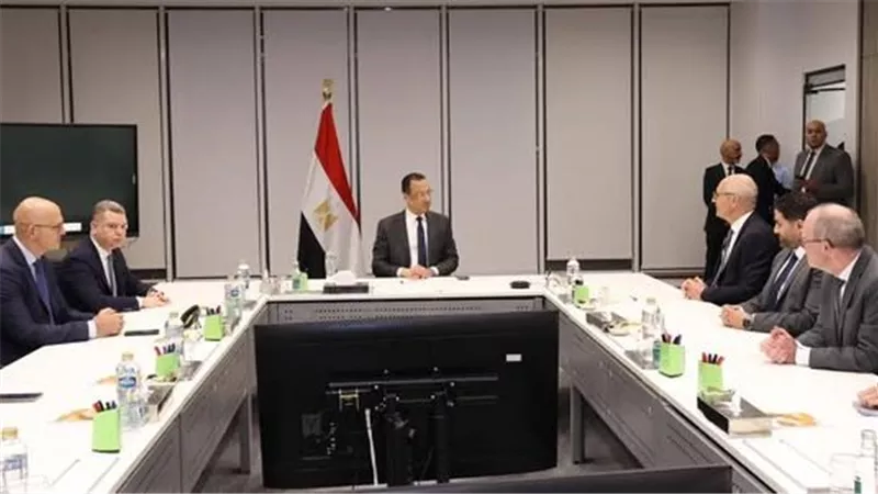 وزير الاتصالات يفتتح مركز فاليو.. ثقة عالمية متزايدة في مناخ الاستثمار المصري