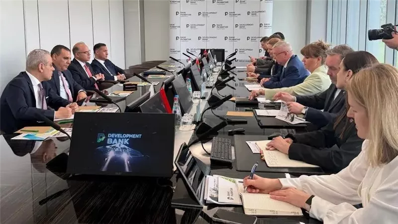 مصر وبيلاروسيا تبحثان تمويل المشروعات المشتركة ودعم الاستثمارات بين البلدين