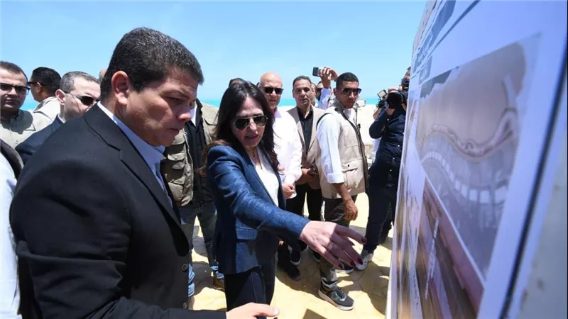 وزير الإسكان تتابع تطوير بوغاز مارينا وممشى بطول 2750 مترًا
