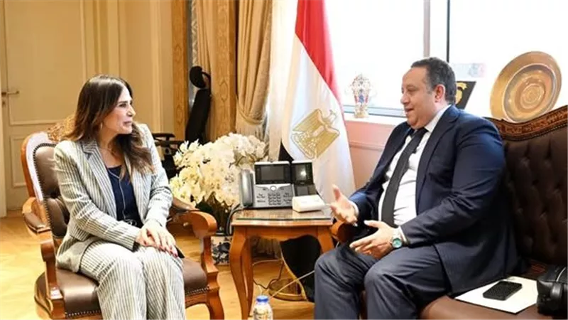 تنسيق مستمر بين الإسكان والمهندسين لدعم التنمية والبنية التحتية