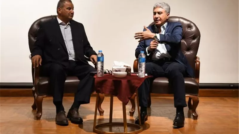 وزير السياحة والآثار يبحث دعم العاملين بالأقصر ورفع كفاءة العمل بالمجلس الأعلى للآثار