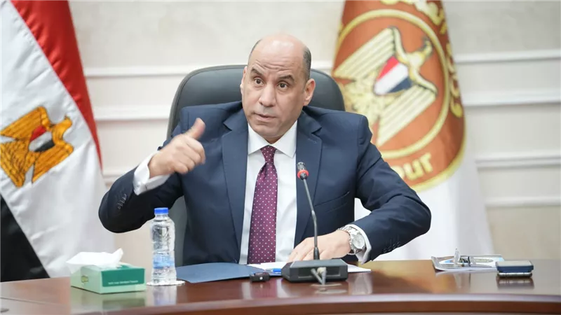 وزير العمل: البطالة تتراجع إلى 6% والاستراتيجية الوطنية تستهدف 1.4 مليون فرصة عمل سنويًا