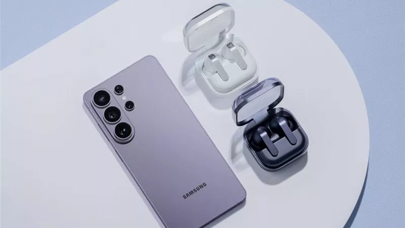 هاتف Galaxy S26 Ultra وسماعات Galaxy Buds4 Pro.. المزايا والعيوب
