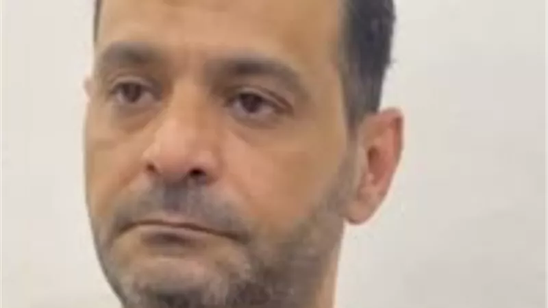 تحوي مليون جنيها.. مواطن يعثر على حقيبة ويعيدها لصاحبها في مطار القاهرة 