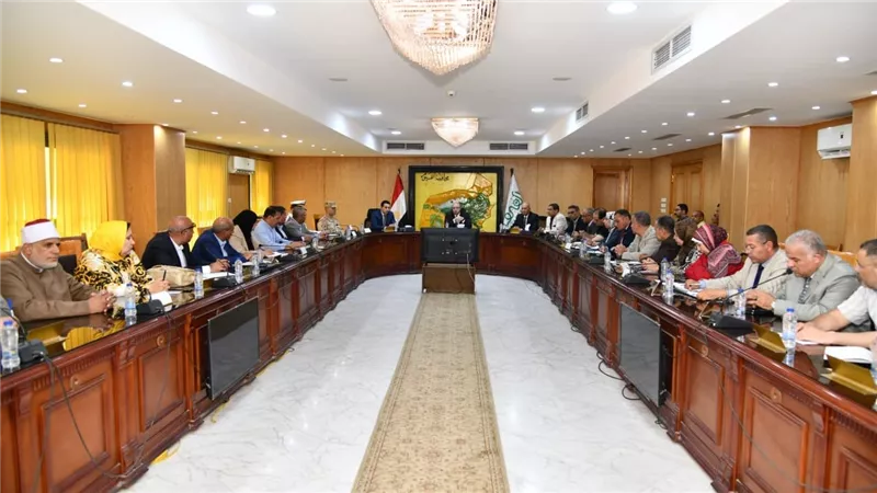 محافظ الفيوم يعلن رفع درجة التأهب القصوى خلال عيد الأضحى المبارك