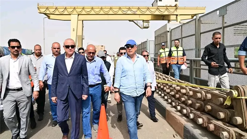 وزير الري يتفقد تحديث أنظمة التشغيل بقناطر إسنا وتطوير كورنيش الأقصر