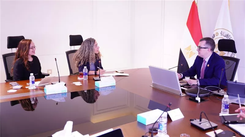 وزير التخطيط: الحكومة تعمل عبر 