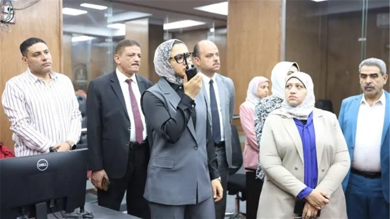 محافظ الوادي الجديد تتابع انتظام مبادرات تخفيض أسعار السلع واستعدادات عيد الأضحى