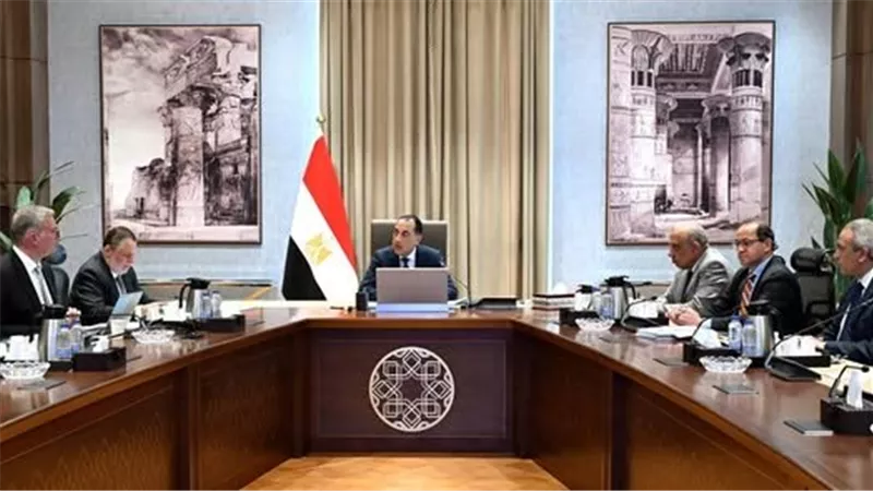 الحكومة تستعد للصيف.. تدبير احتياطيات الوقود على طاولة الحكومة