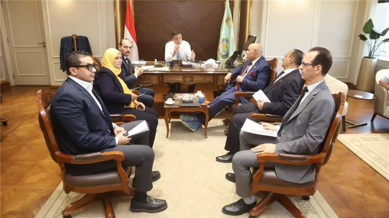جانب من لقاء وزير