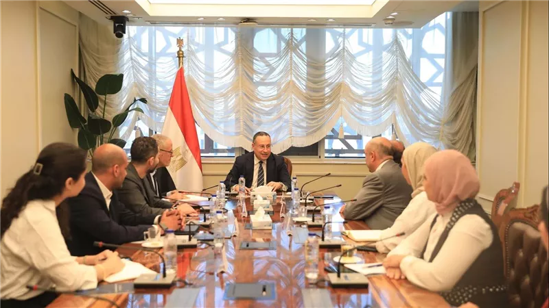 وزير التعليم العالي يتابع مستجدات إنشاء جامعة البحر المتوسط بالإسكندرية