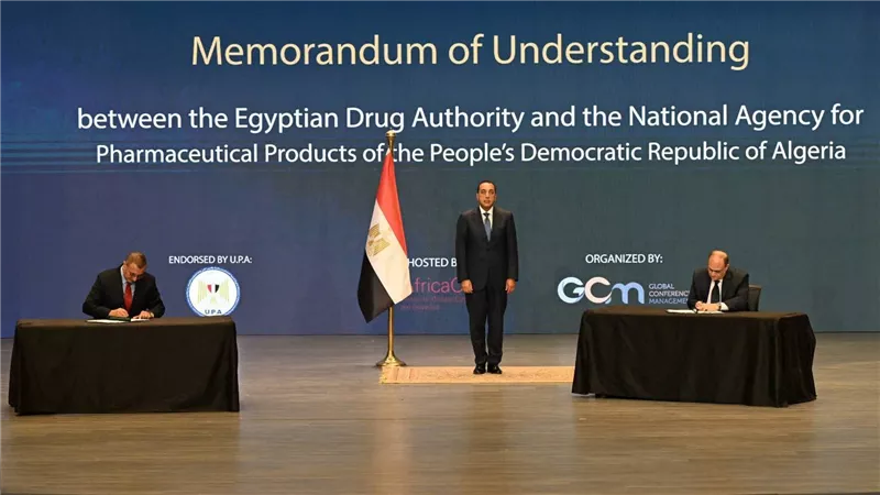 رئيس الوزراء يشهد توقيع ثلاث مذكرات تفاهم استراتيجية لتطوير منظومات الدواء والرعاية الصحية