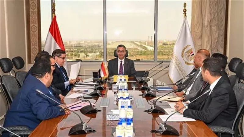 «التموين» تبحث تطوير منظومة الخبز المدعم وتطبيق الدعم النقدي الموجه