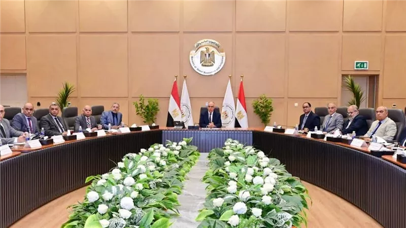 وزير الري: توجه لتركيب عدادات لضبط إدارة المياه وحماية المجاري المائية