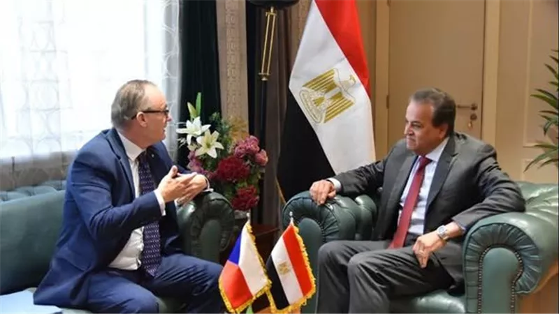 الصحة تتجه لتوطين تصنيع أسرة المستشفيات بالتعاون مع التشيك