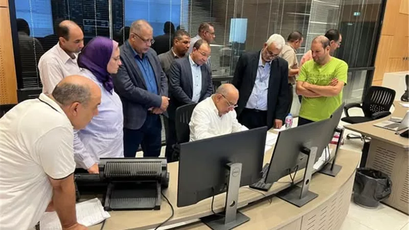 وزير الكهرباء يتفقد المركز القومي للتحكم في الطاقة لمتابعة جاهزية الشبكة القومية 