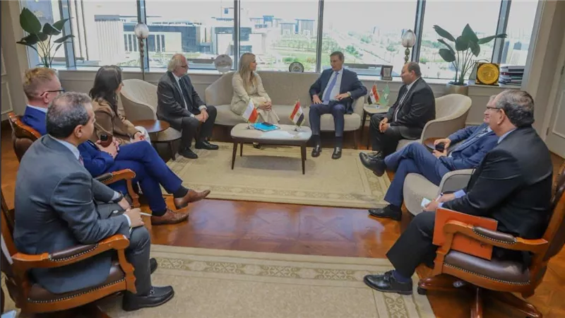 وزير الزراعة يبحث مع وفد بولندي زيادة التبادل التجاري وفرص الاستثمار 