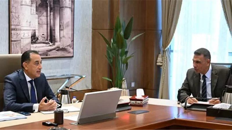 مدبولي يتابع مشروعات التنمية والخدمات بجنوب سيناء ويؤكد تسريع وتيرة الإنجاز