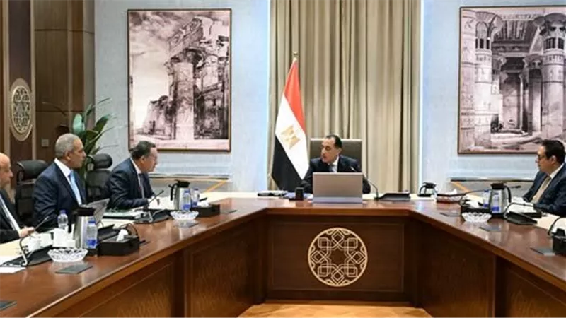 مدبولي يعلن بدء تطوير قصر العيني.. و800 مليون جنيه للمرحلة الأولى